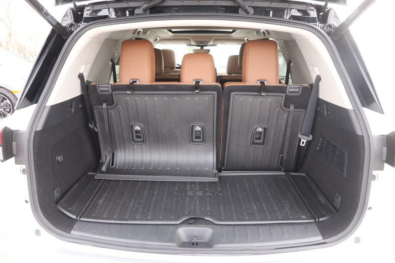 Nissan Pathfinder Vehicle Image 09