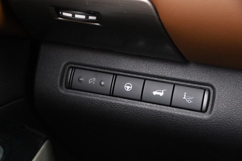 Nissan Pathfinder Vehicle Image 25