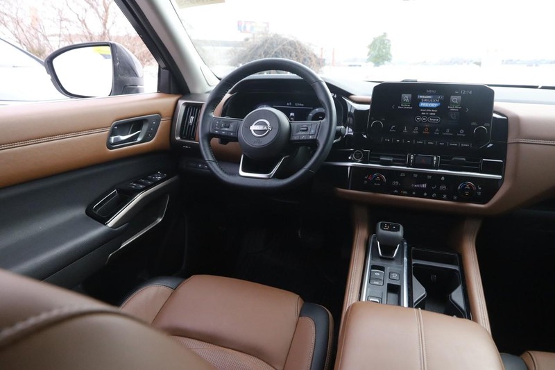 Nissan Pathfinder Vehicle Image 27