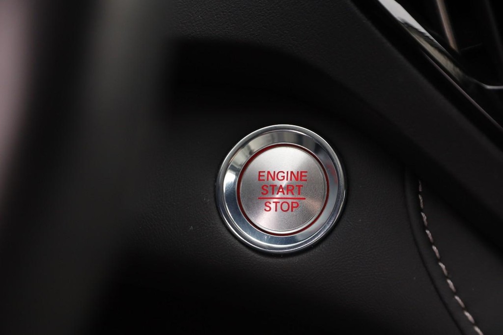 Acura RDX Vehicle Image 16