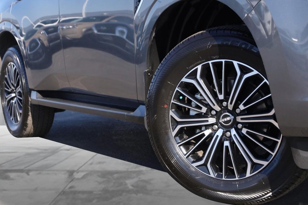 Nissan Armada Vehicle Image 03