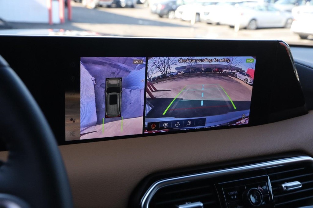 Nissan Armada Vehicle Image 19