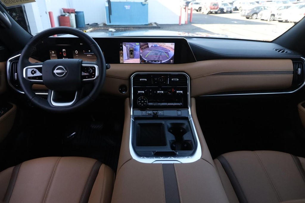 Nissan Armada Vehicle Image 22