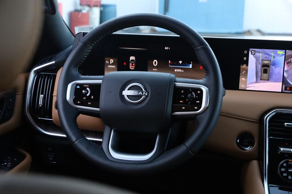 Nissan Armada Vehicle Image 24