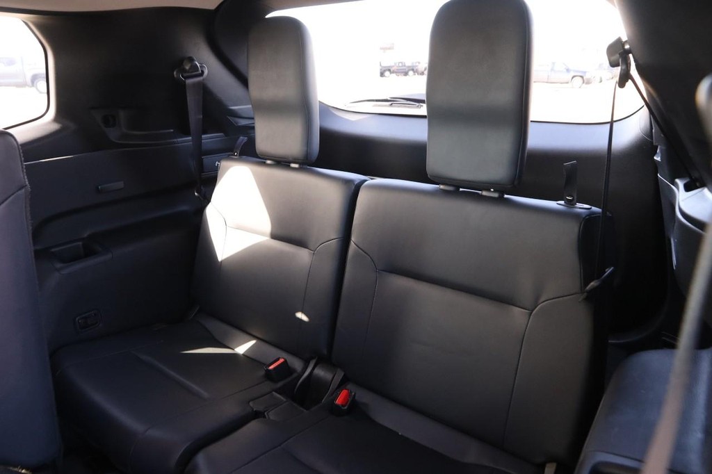 Mitsubishi Outlander Vehicle Image 09