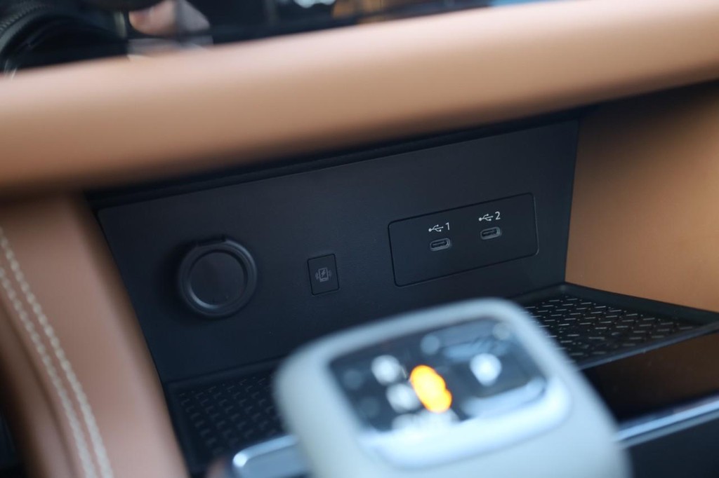 Nissan Pathfinder Vehicle Image 13