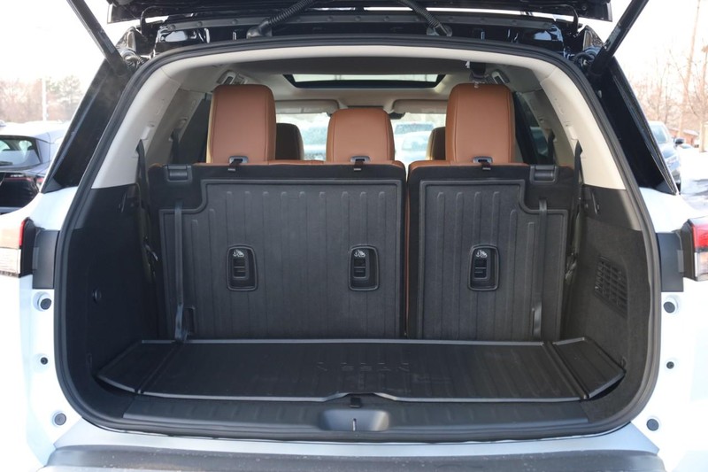 Nissan Pathfinder Vehicle Image 29