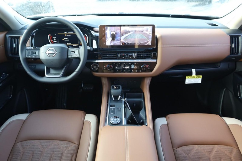 Nissan Pathfinder Vehicle Image 25