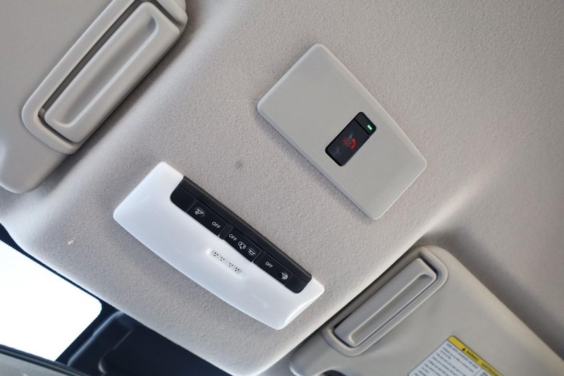 Nissan Versa Vehicle Image 15