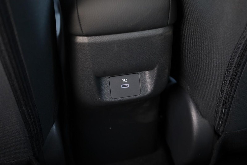 Nissan Versa Vehicle Image 21
