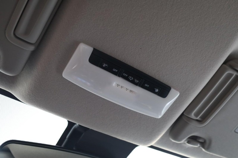 Nissan Versa Vehicle Image 15