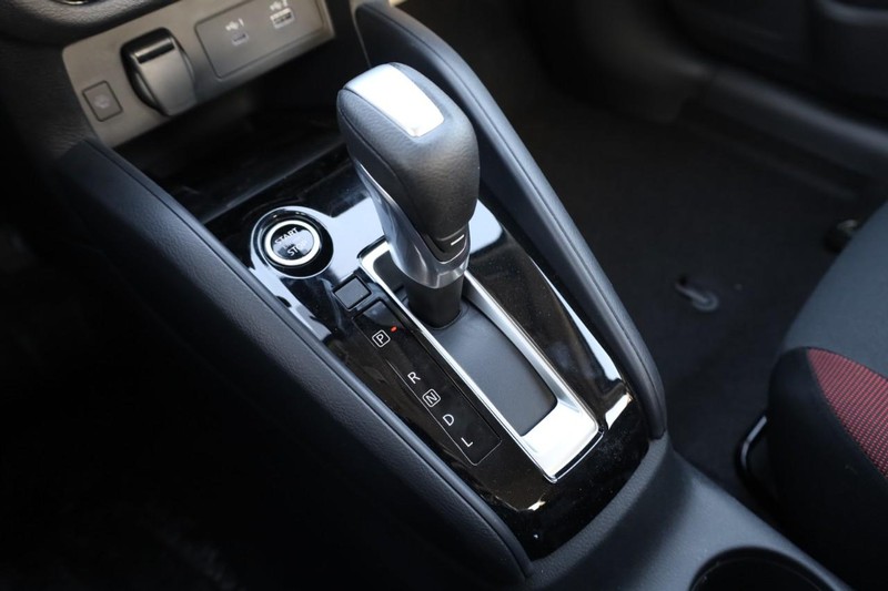 Nissan Versa Vehicle Image 14