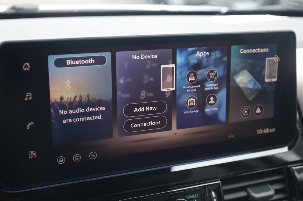 Nissan Pathfinder Vehicle Image 14