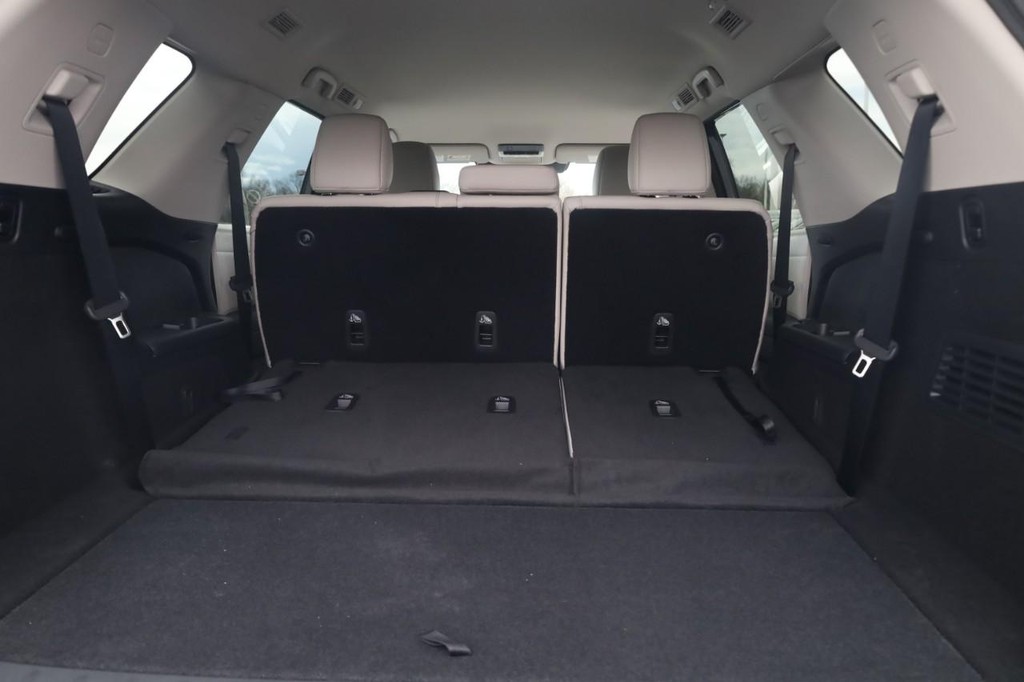 Nissan Pathfinder Vehicle Image 23