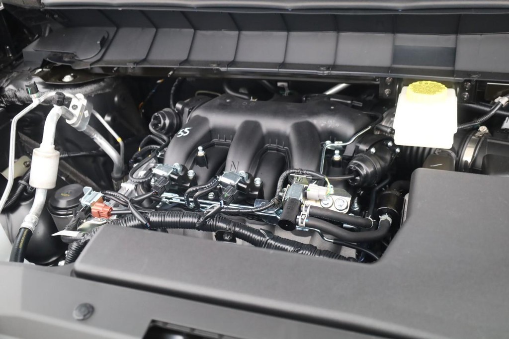 Nissan Pathfinder Vehicle Image 25