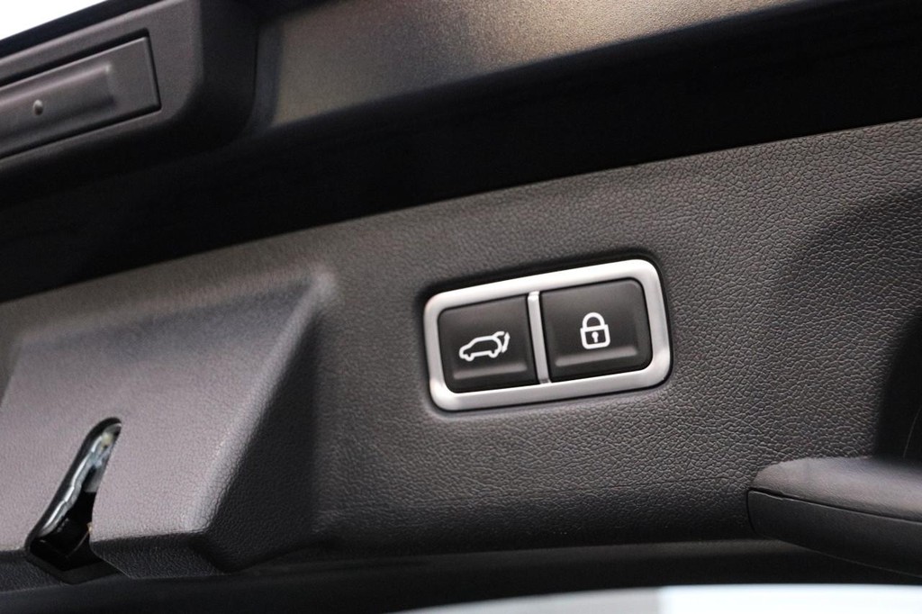 Kia Sorento Hybrid Vehicle Image 08