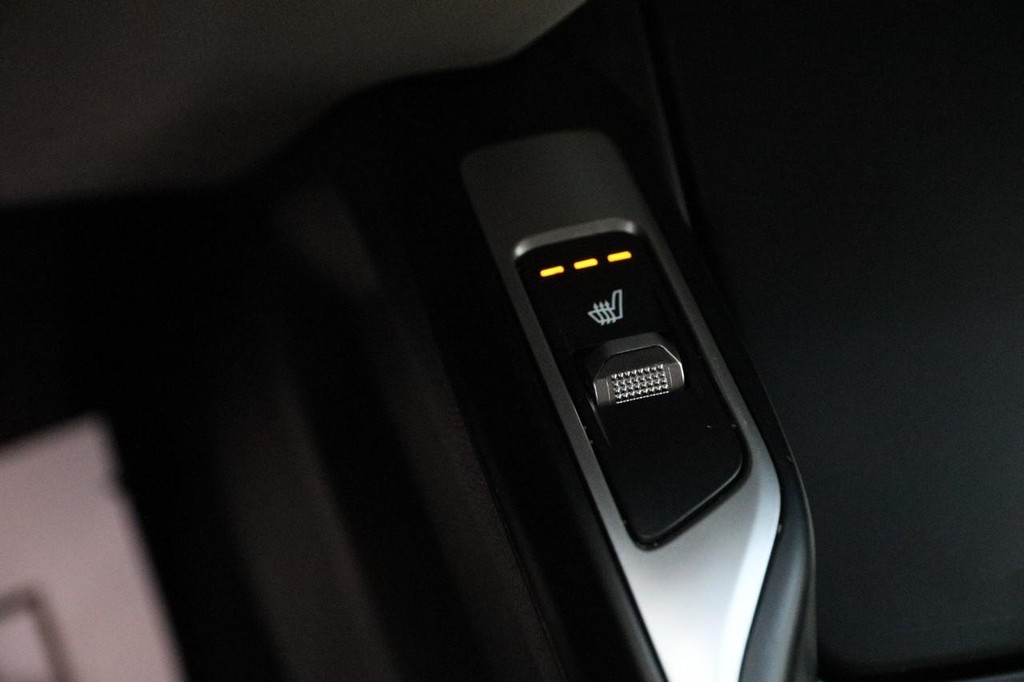 Kia Sorento Hybrid Vehicle Image 20