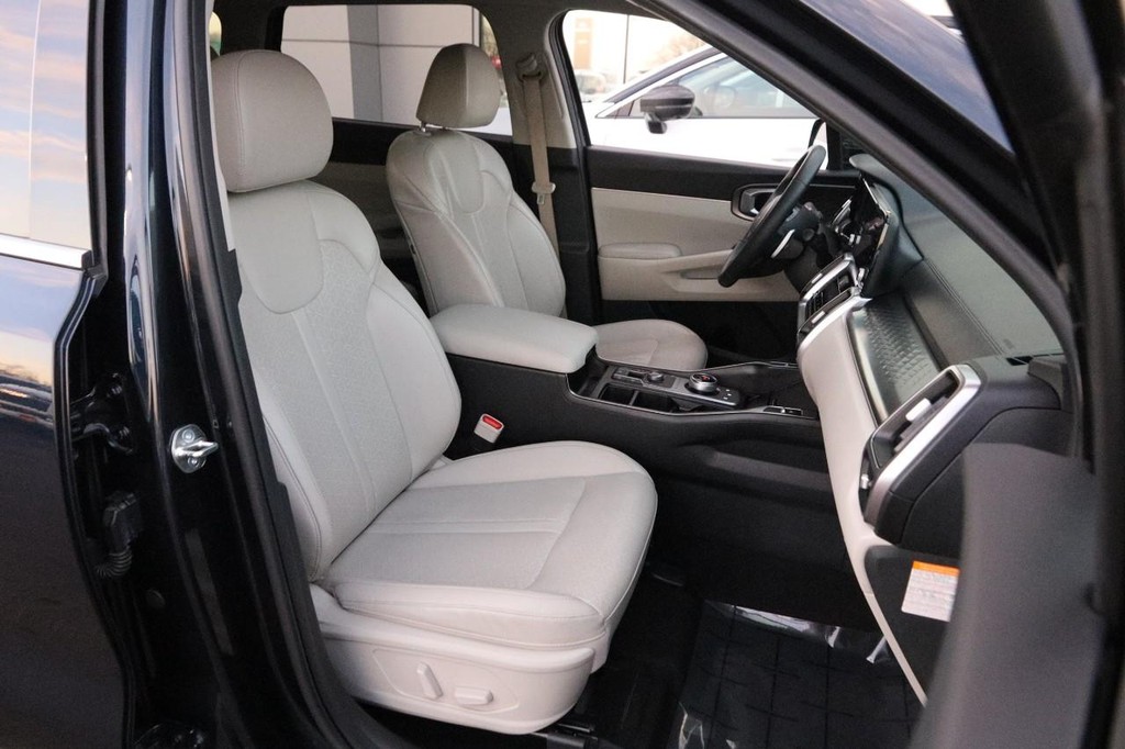 Kia Sorento Hybrid Vehicle Image 28