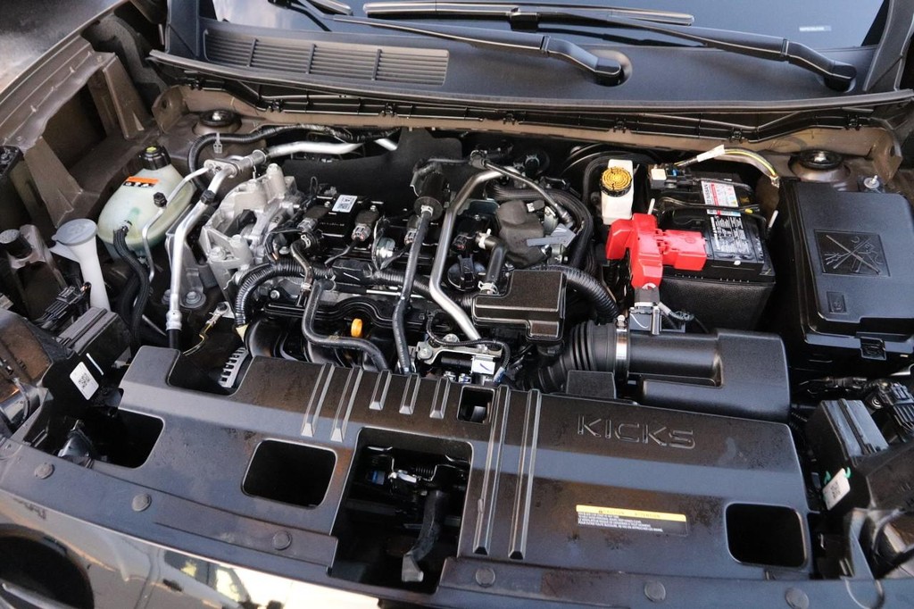 Nissan Kicks Vehicle Image 27