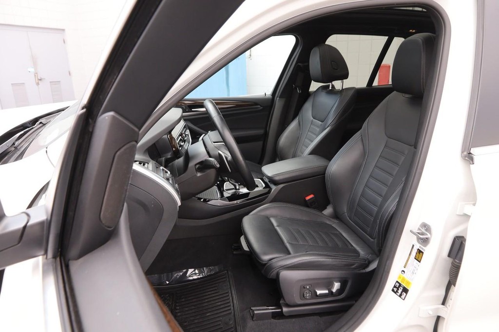 BMW X3 Vehicle Image 10