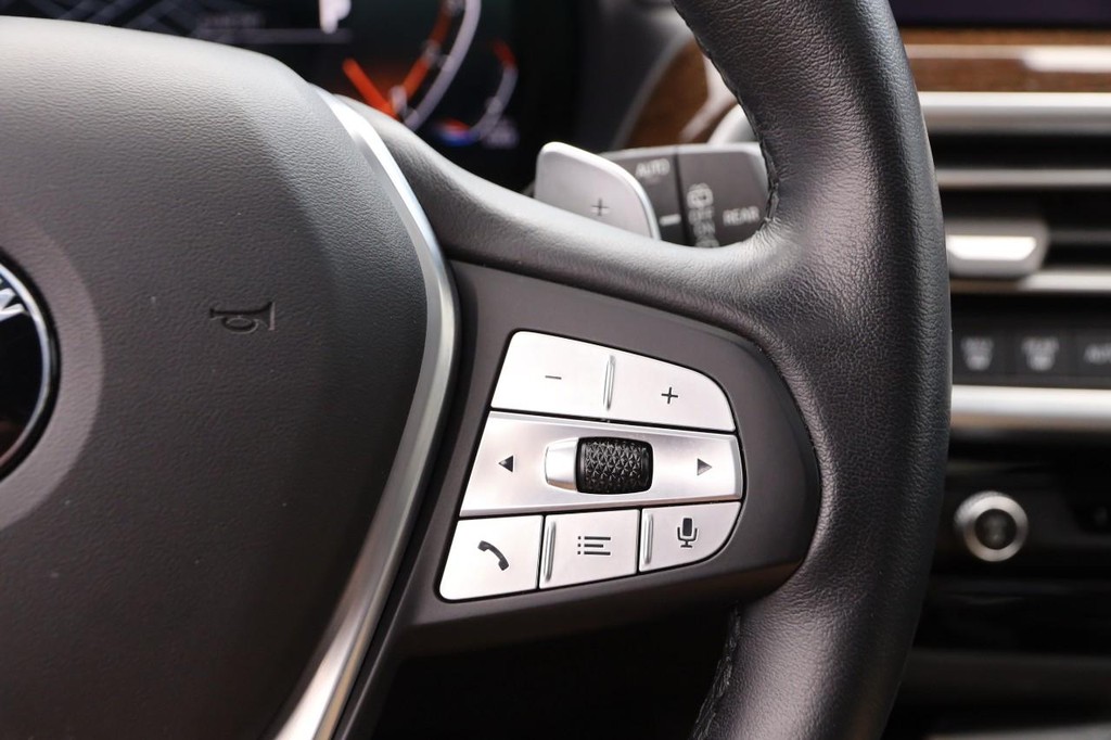 BMW X3 Vehicle Image 14