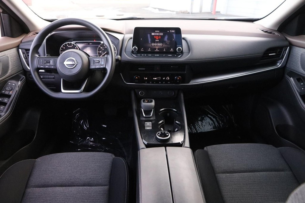 Nissan Rogue Vehicle Image 20