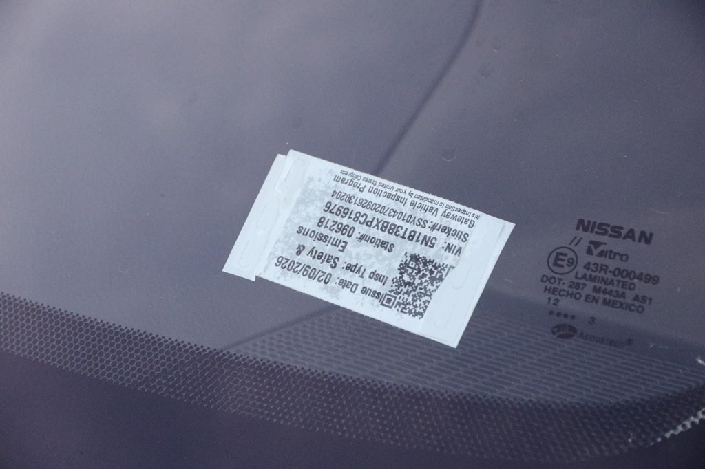 Nissan Rogue Vehicle Image 28