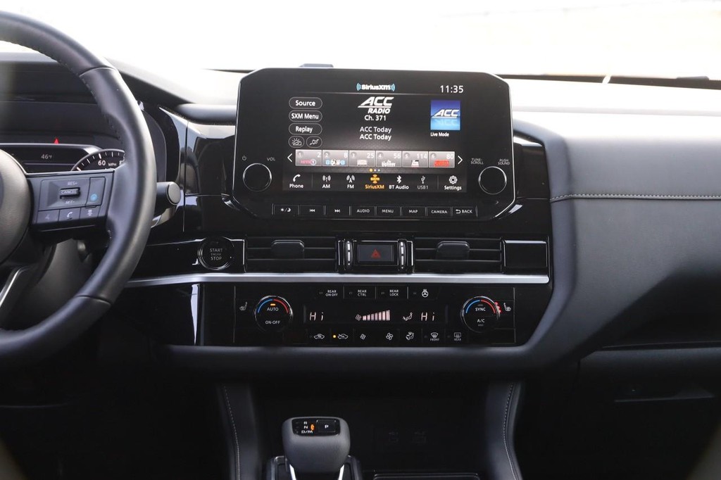 Nissan Pathfinder Vehicle Image 24