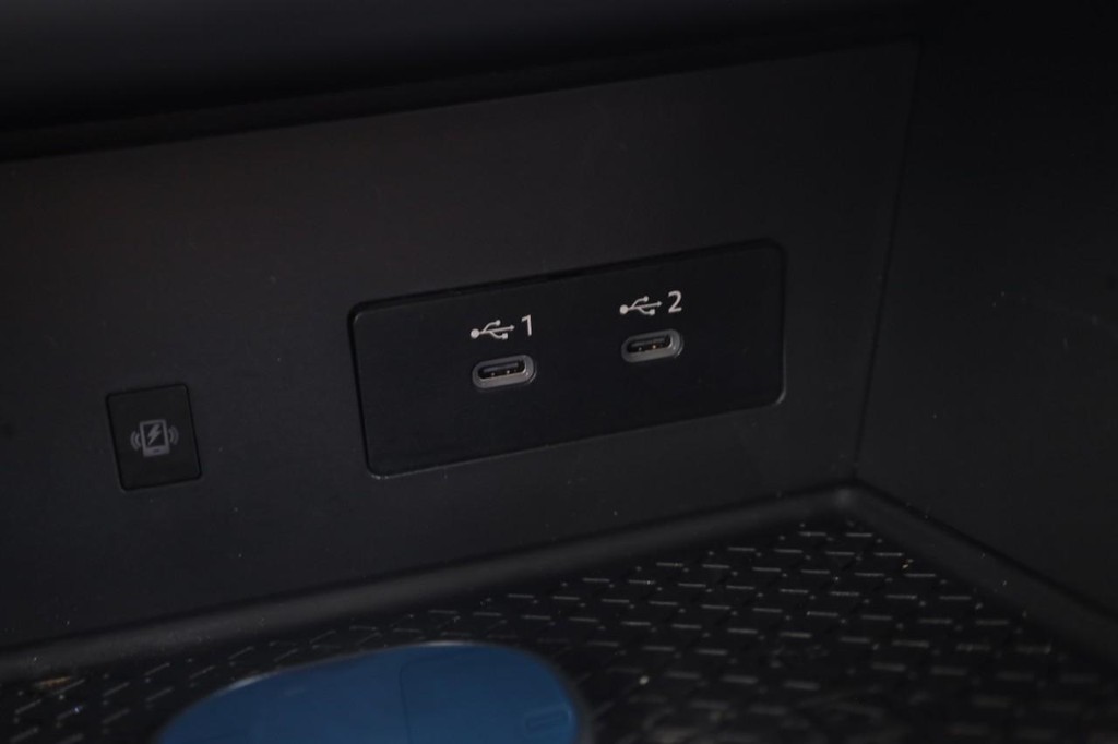 Nissan Pathfinder Vehicle Image 17