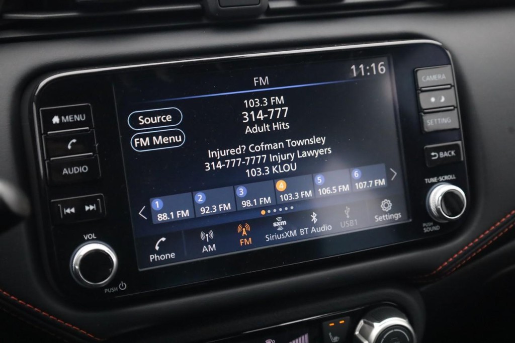 Nissan Versa Vehicle Image 13