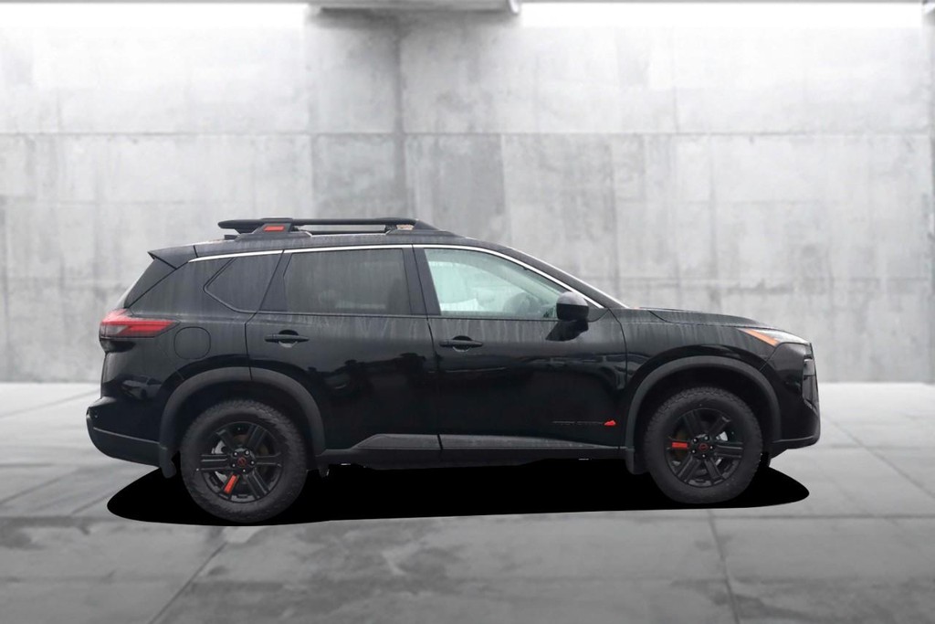 Nissan Rogue Vehicle Image 05