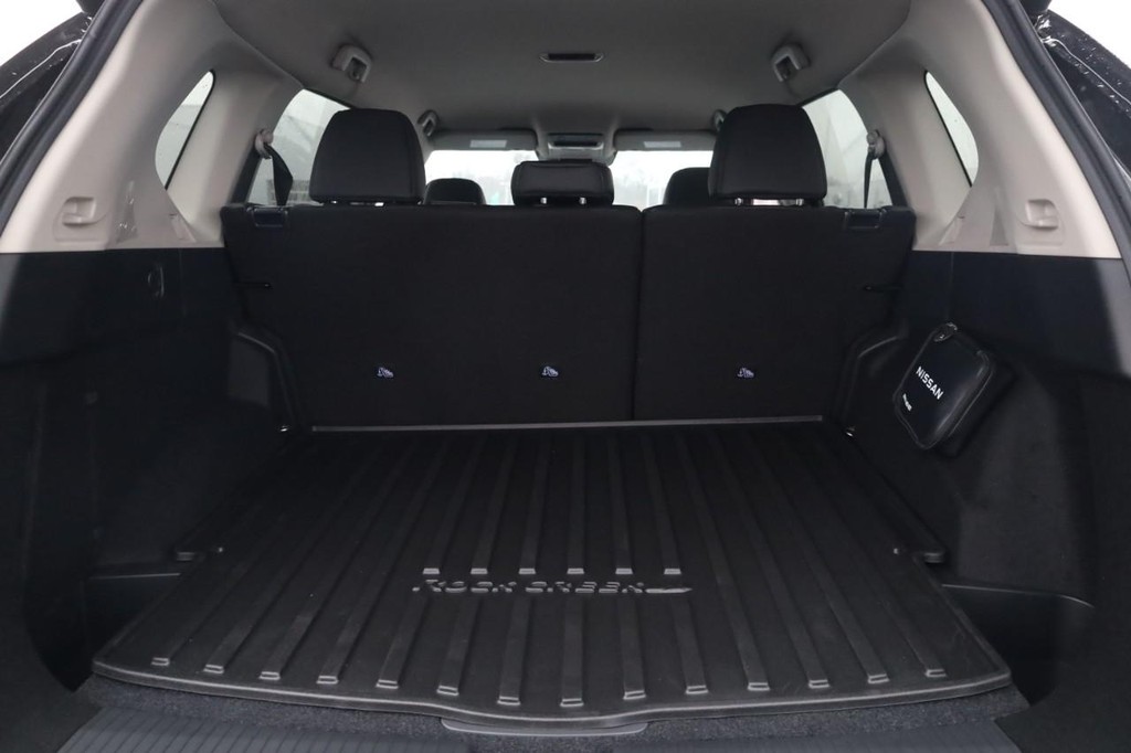 Nissan Rogue Vehicle Image 22