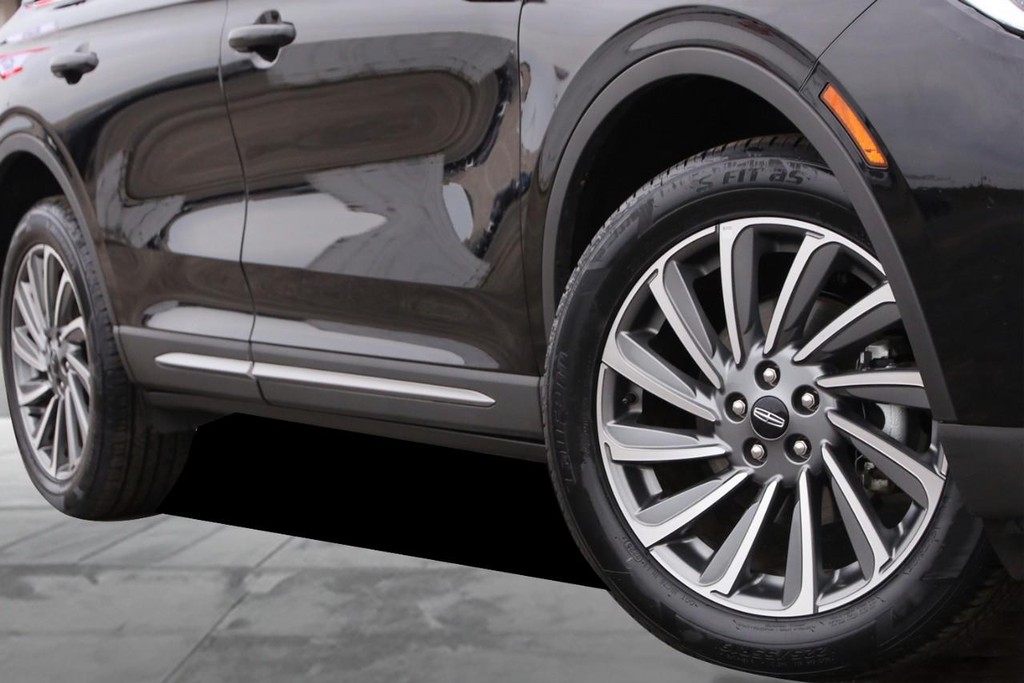 Lincoln Corsair Vehicle Image 03