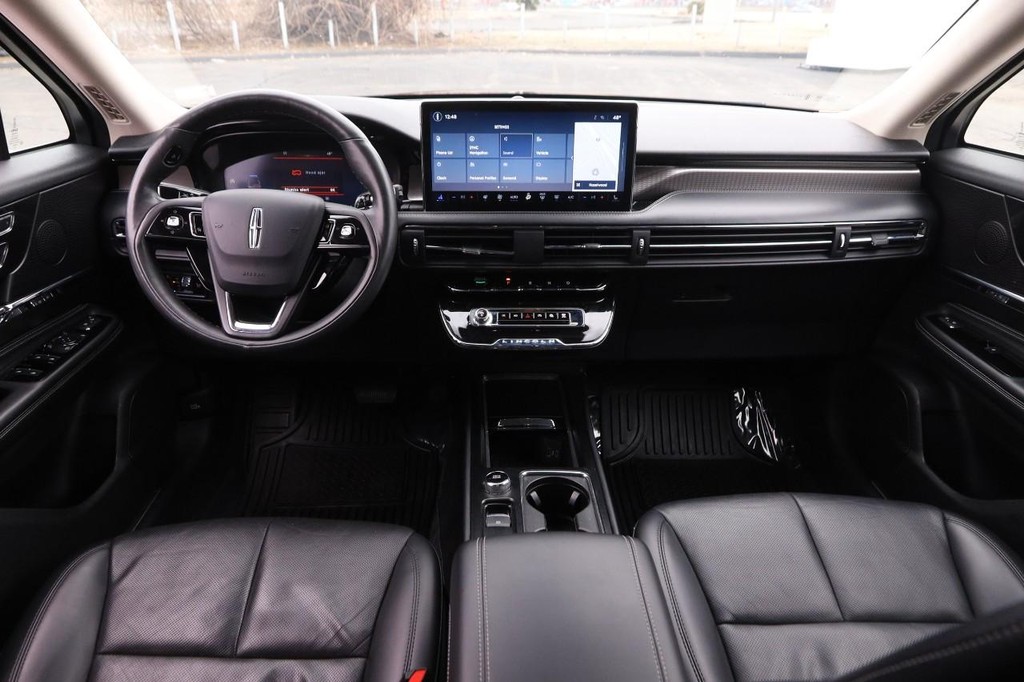 Lincoln Corsair Vehicle Image 23