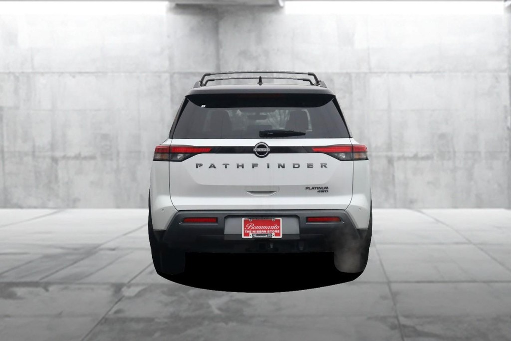 Nissan Pathfinder Vehicle Image 06