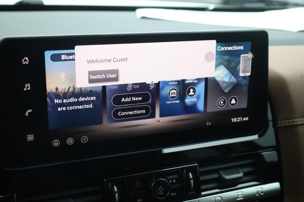 Nissan Pathfinder Vehicle Image 15