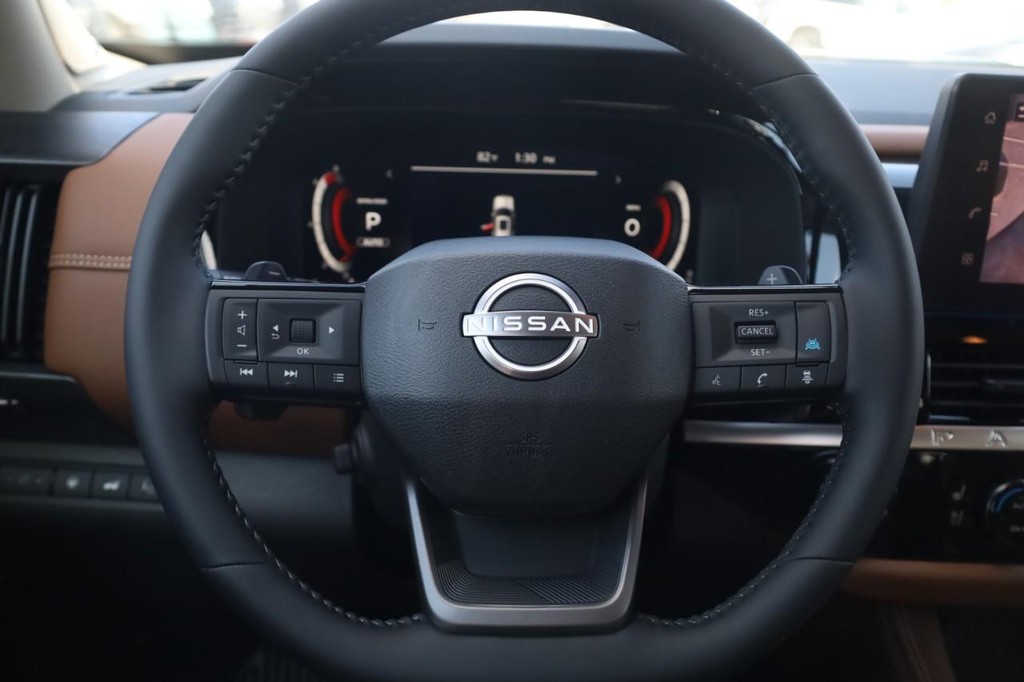 Nissan Pathfinder Vehicle Image 08