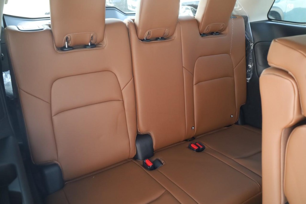 Nissan Pathfinder Vehicle Image 25