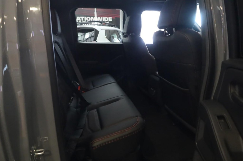 Nissan Frontier Vehicle Image 20