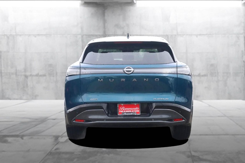 Nissan Murano Vehicle Full-screen Gallery Image 6