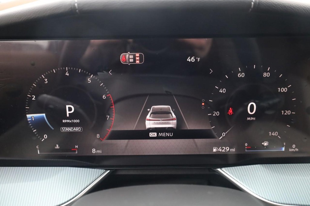 Nissan Murano Vehicle Full-screen Gallery Image 14