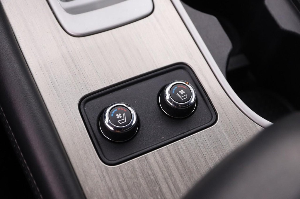 Nissan Murano Vehicle Image 21