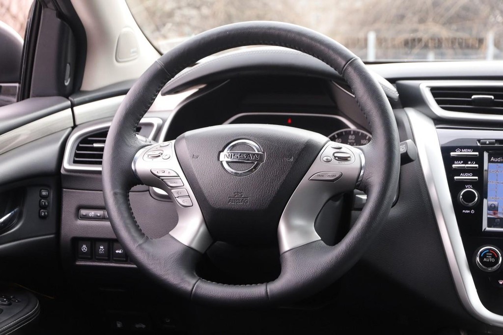 Nissan Murano Vehicle Image 25