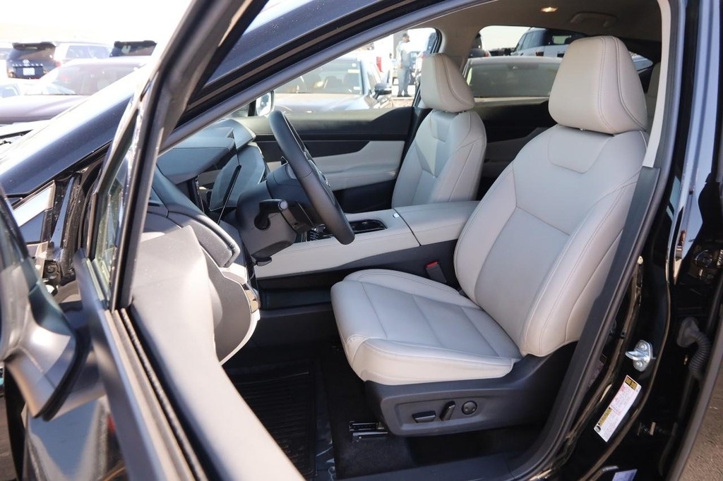 Nissan Murano Vehicle Image 09