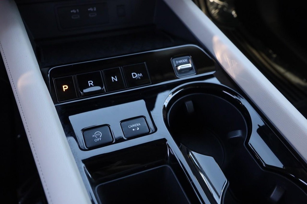 Nissan Murano Vehicle Image 19