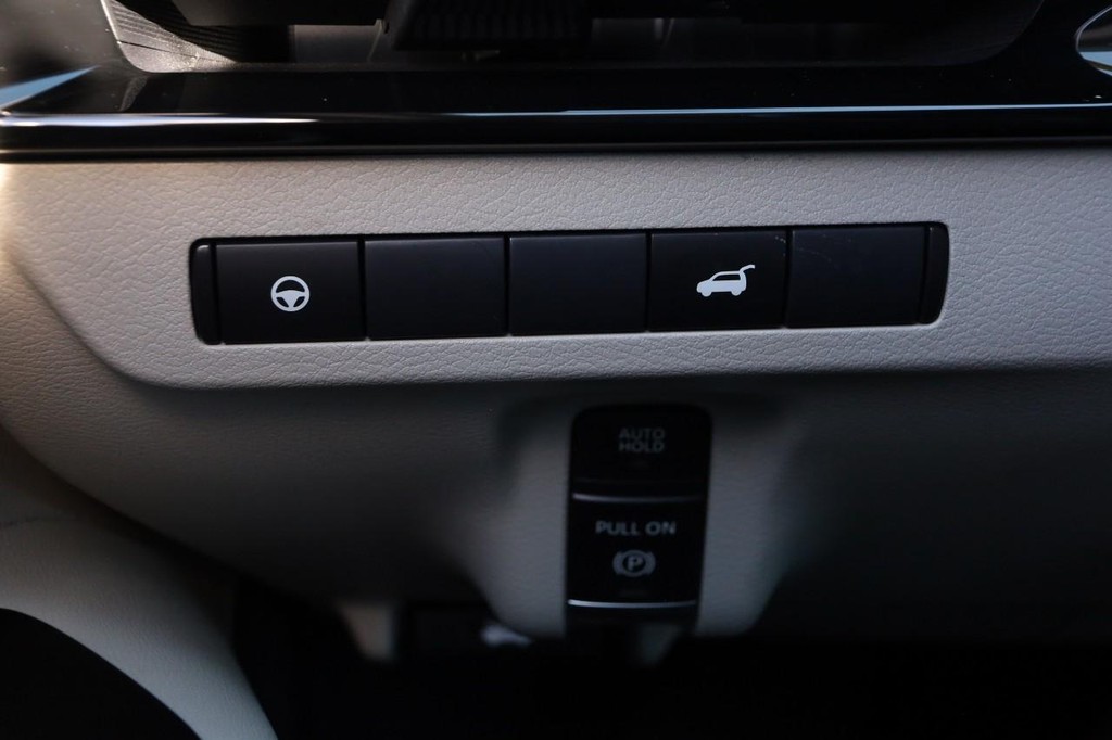 Nissan Murano Vehicle Image 20