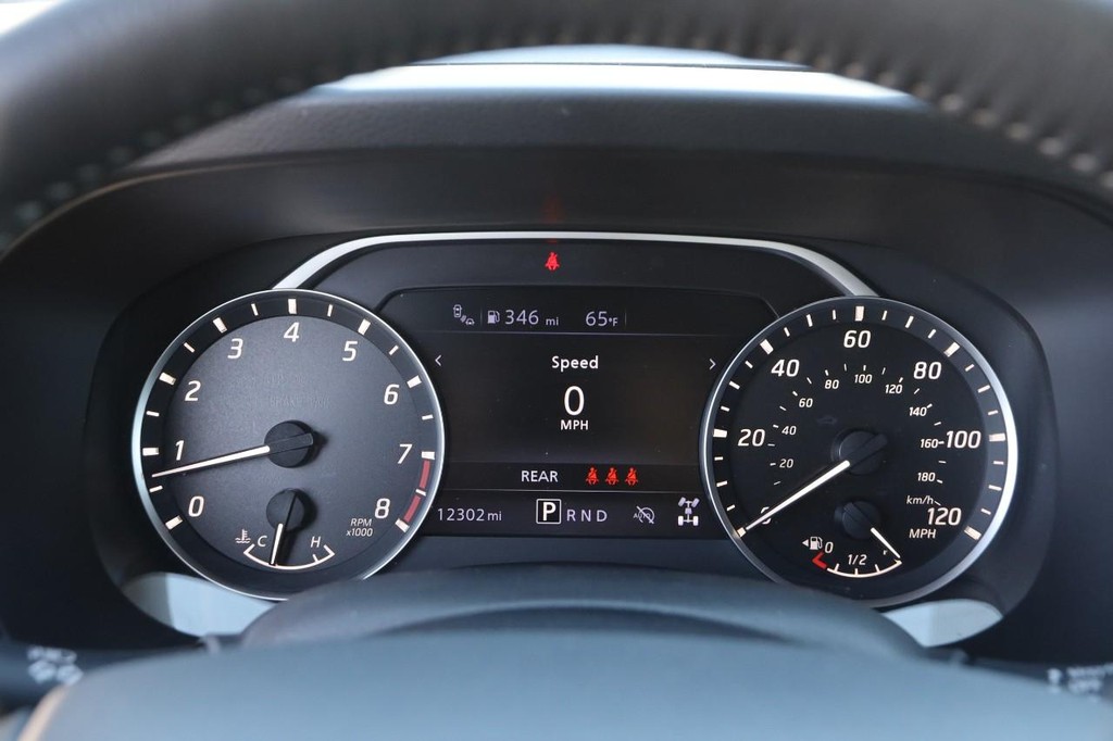 Nissan Frontier Vehicle Image 14