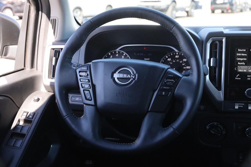 Nissan Frontier Vehicle Image 23