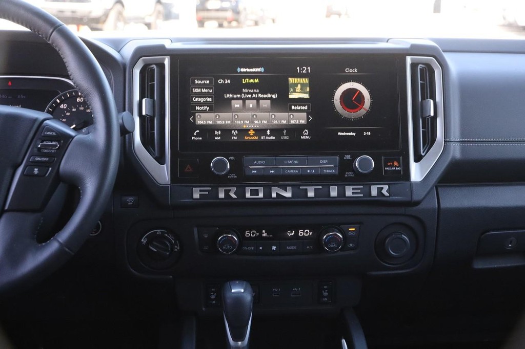 Nissan Frontier Vehicle Image 24