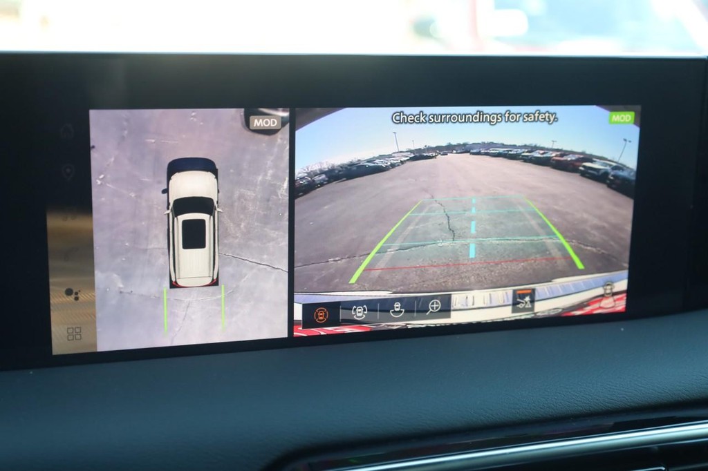 Nissan Armada Vehicle Image 16